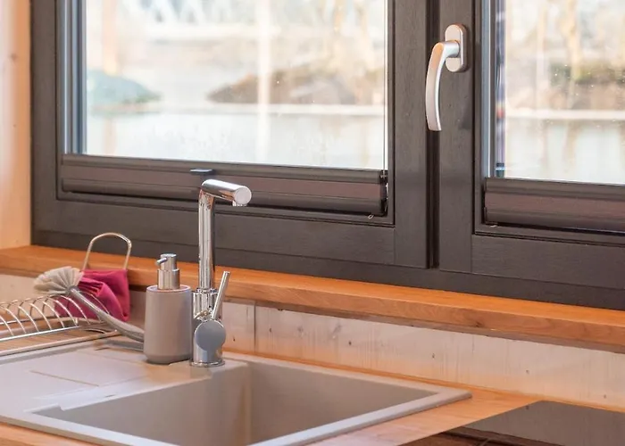 Geraeumige, Hochwertiges Hausboot Petite Mit Kamin Hotel na wodzie *